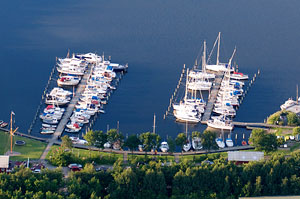 Luftfoto af fritidshavn. Copyright Steen Lee Christensen/ Aalborg Luftfoto.