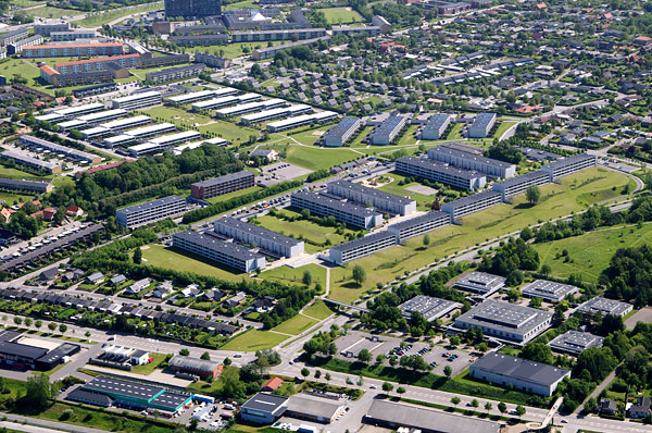 Bebyggelse med lejligheder i Aalborg. Copyright Steen Lee Christensen/ Aalborg Luftfoto.