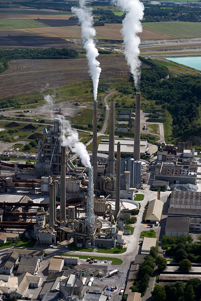 Aalborg Portland cementfabrik. Copyright Steen Lee Christensen/ Aalborg Luftfoto.